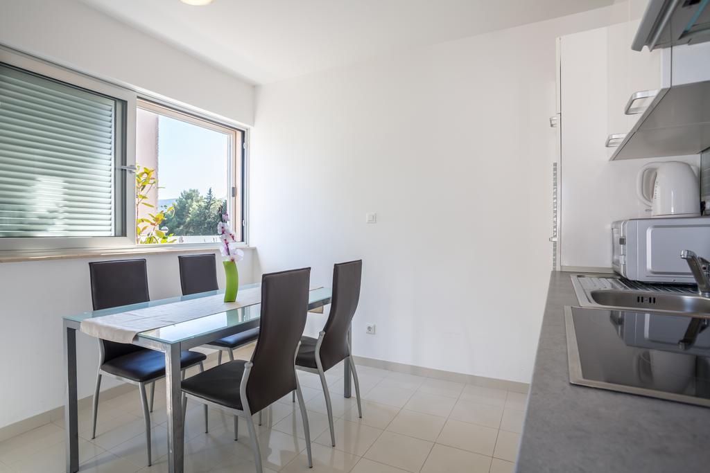 Apartment Falcon Старий Град Номер фото