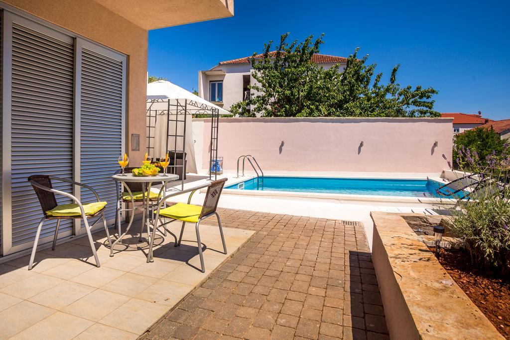 Apartment Falcon Старий Град Номер фото