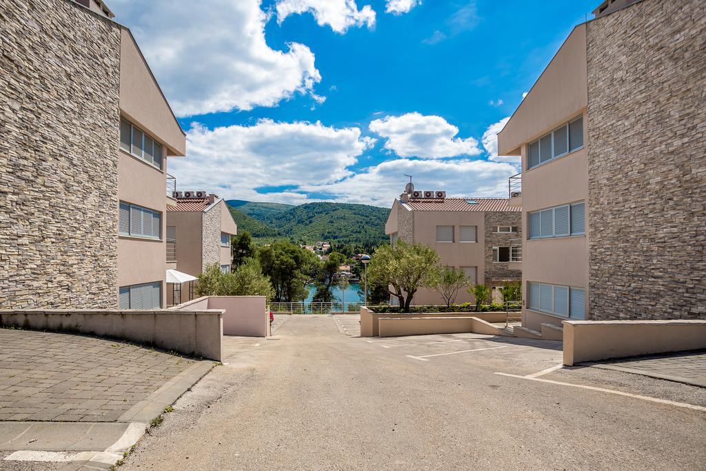 Apartment Falcon Старий Град Номер фото